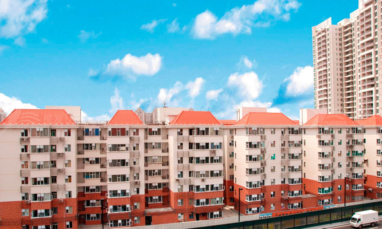 平改坡工程用合成樹脂瓦的優(yōu)勢，不僅僅是提升城市形象那么簡單！
