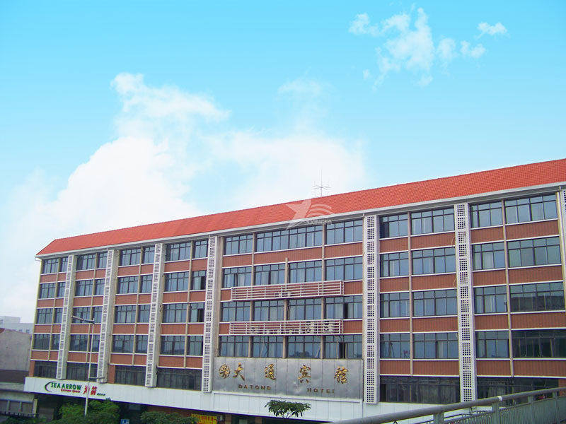 常德合成樹脂瓦：輕材質高性能，助力屋面建材市場持續發展