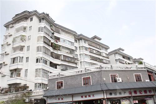 常德樹脂仿古門頭隔熱瓦 高質量耐用壽命長塑料防腐瓦四合院別墅用 asa樹脂梯形瓦批發(fā)價格
